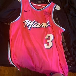 Dwayne Wade Pink Vice Jersey size L. Never worn has tags